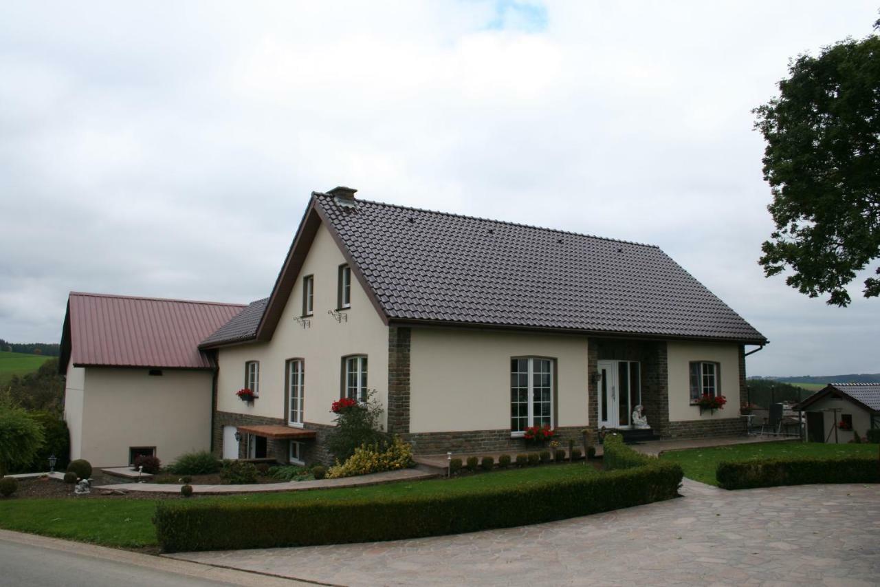 Location Panoramagreen Burg Reuland Buitenkant foto